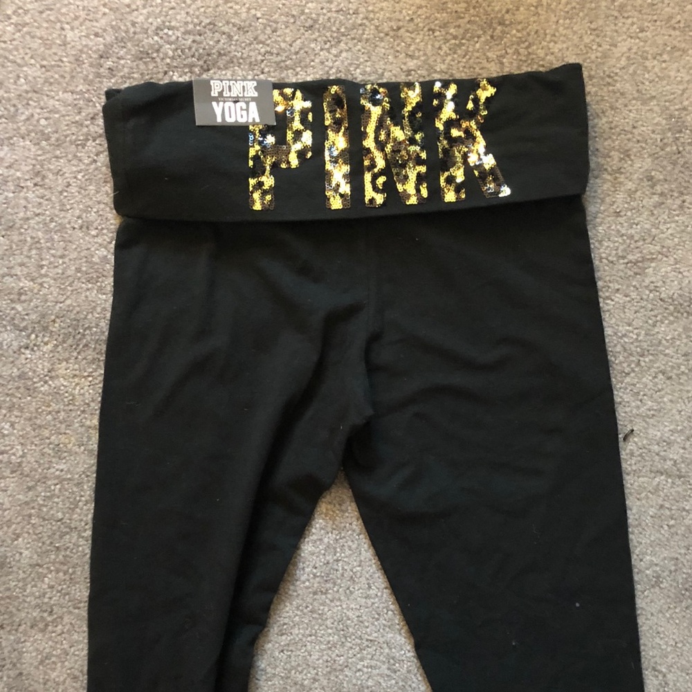 PINK Leggings
